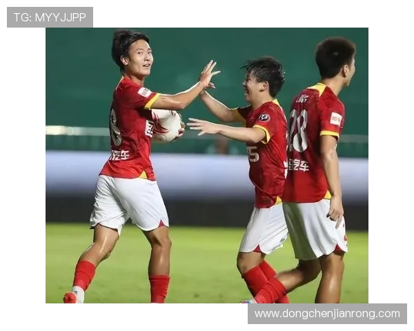 广州排球队以52分领跑挑战赛积分榜展现强劲实力和团队合作精神