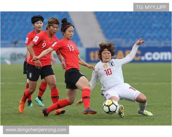 成都羽毛球队边路渗透战术分析及其在比赛中的成效与不足探讨 成都羽毛球队边路渗透战术分析及其在比赛中的成效与不足探讨